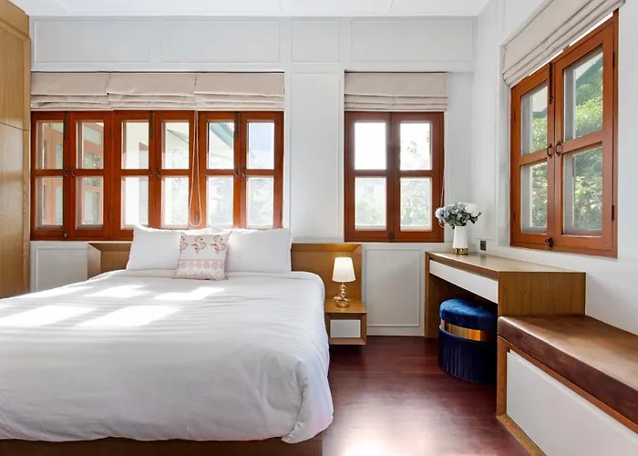 Sathorn Private Pool *